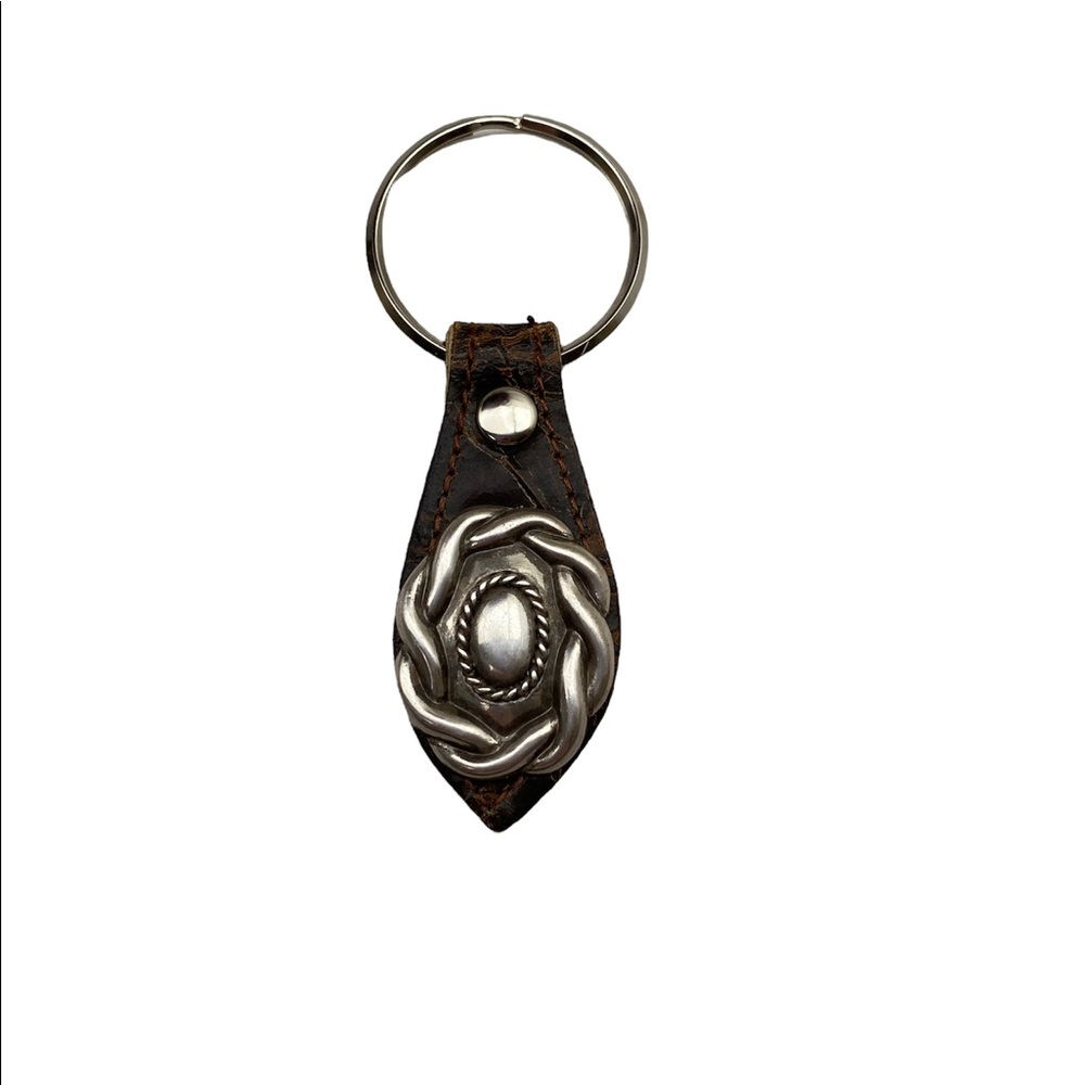 Raviani NWT Western Concho Leather Keychain